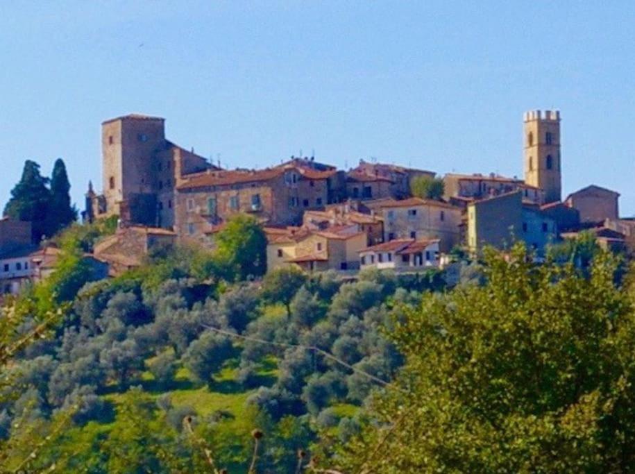Zauber Im Turm - In Einem Der Schoensten Doerfer Montemerano Esterno foto