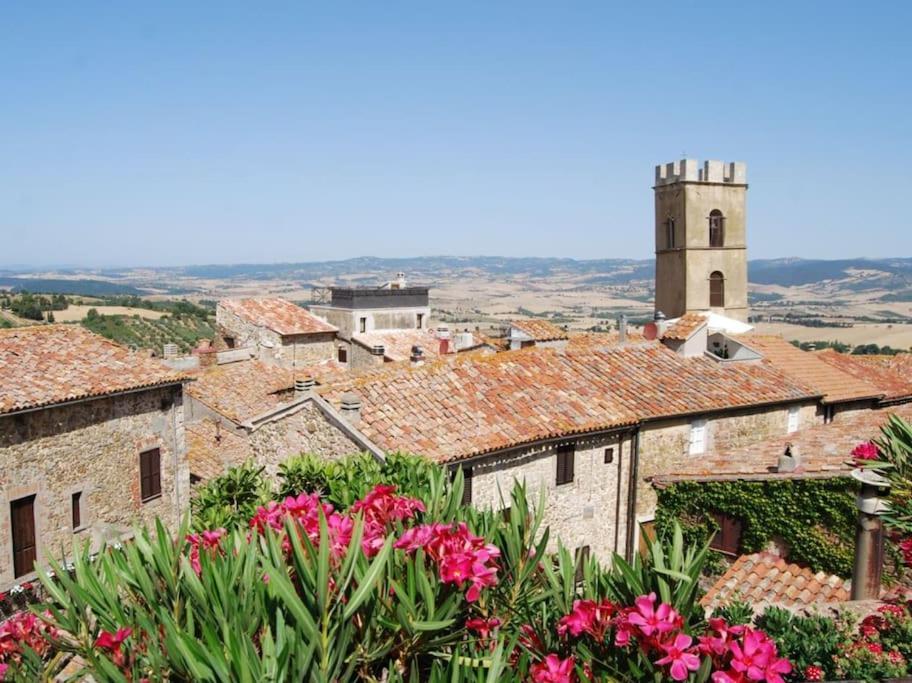 Zauber Im Turm - In Einem Der Schoensten Doerfer Montemerano Esterno foto