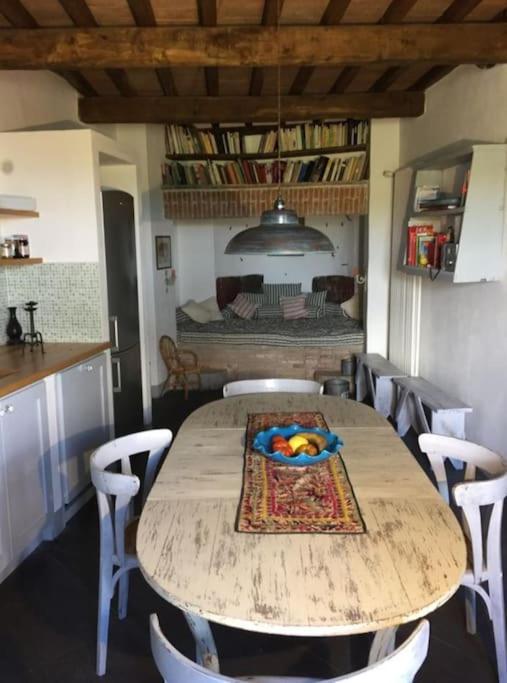 Zauber Im Turm - In Einem Der Schoensten Doerfer Montemerano Esterno foto